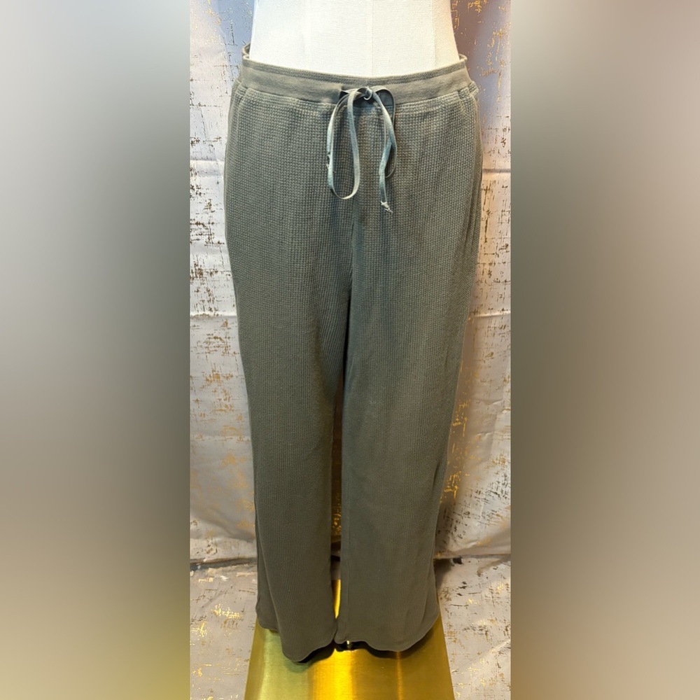 Liz & Co. Lounge Wear Army Green Pants